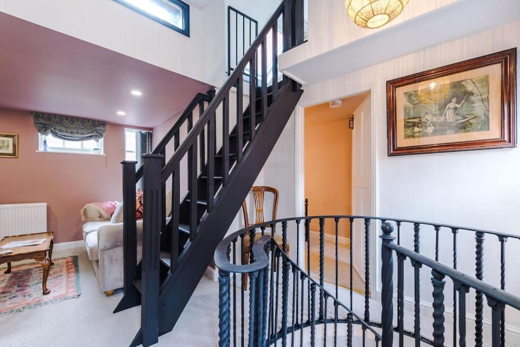 Rustic Chester Cottage Near Shops & Terrace المظهر الخارجي الصورة