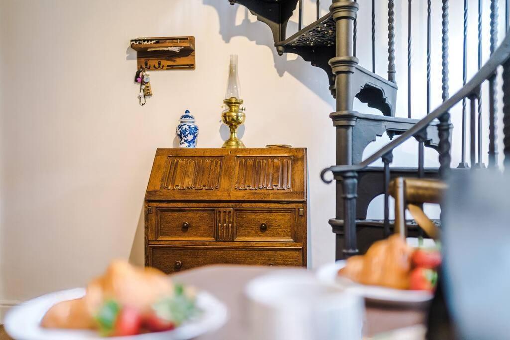Rustic Chester Cottage Near Shops & Terrace المظهر الخارجي الصورة