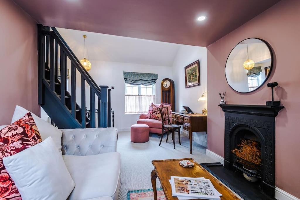 Rustic Chester Cottage Near Shops & Terrace المظهر الخارجي الصورة