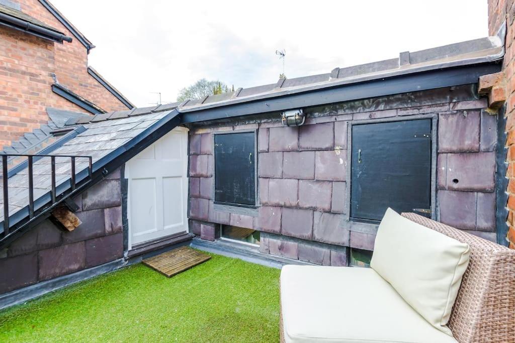 Rustic Chester Cottage Near Shops & Terrace المظهر الخارجي الصورة